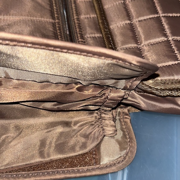 Lug - Picture 15 of 15